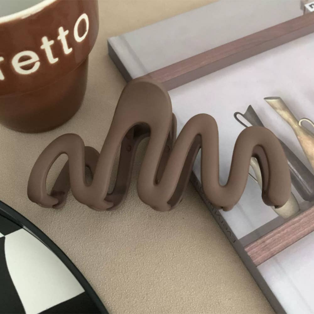 Wavy Large Hair Claw Clips